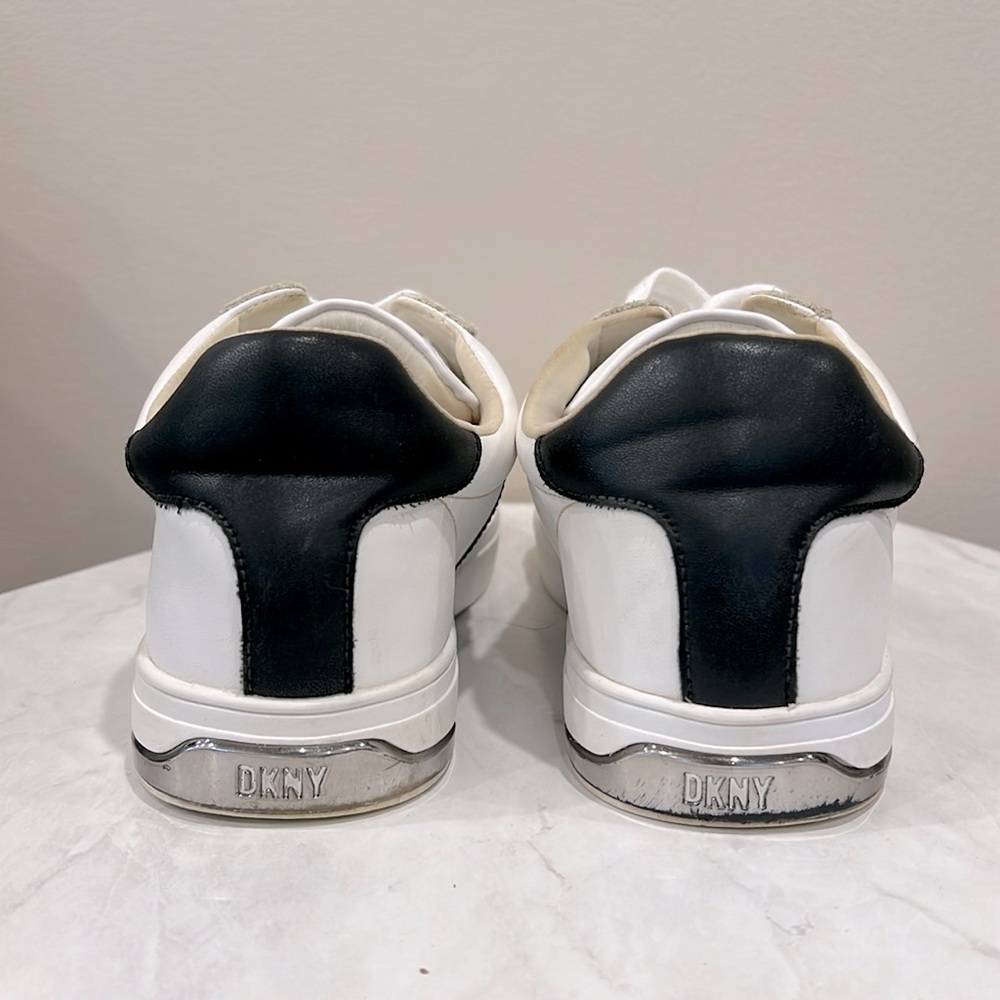 🔥DKNY White Sneakers with Black🔥 - Picture 4 of 6